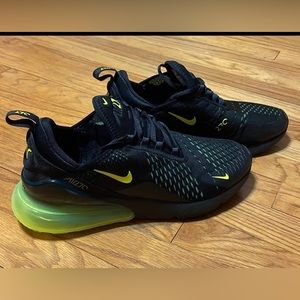 Nike Air Max 270 Mens size 9